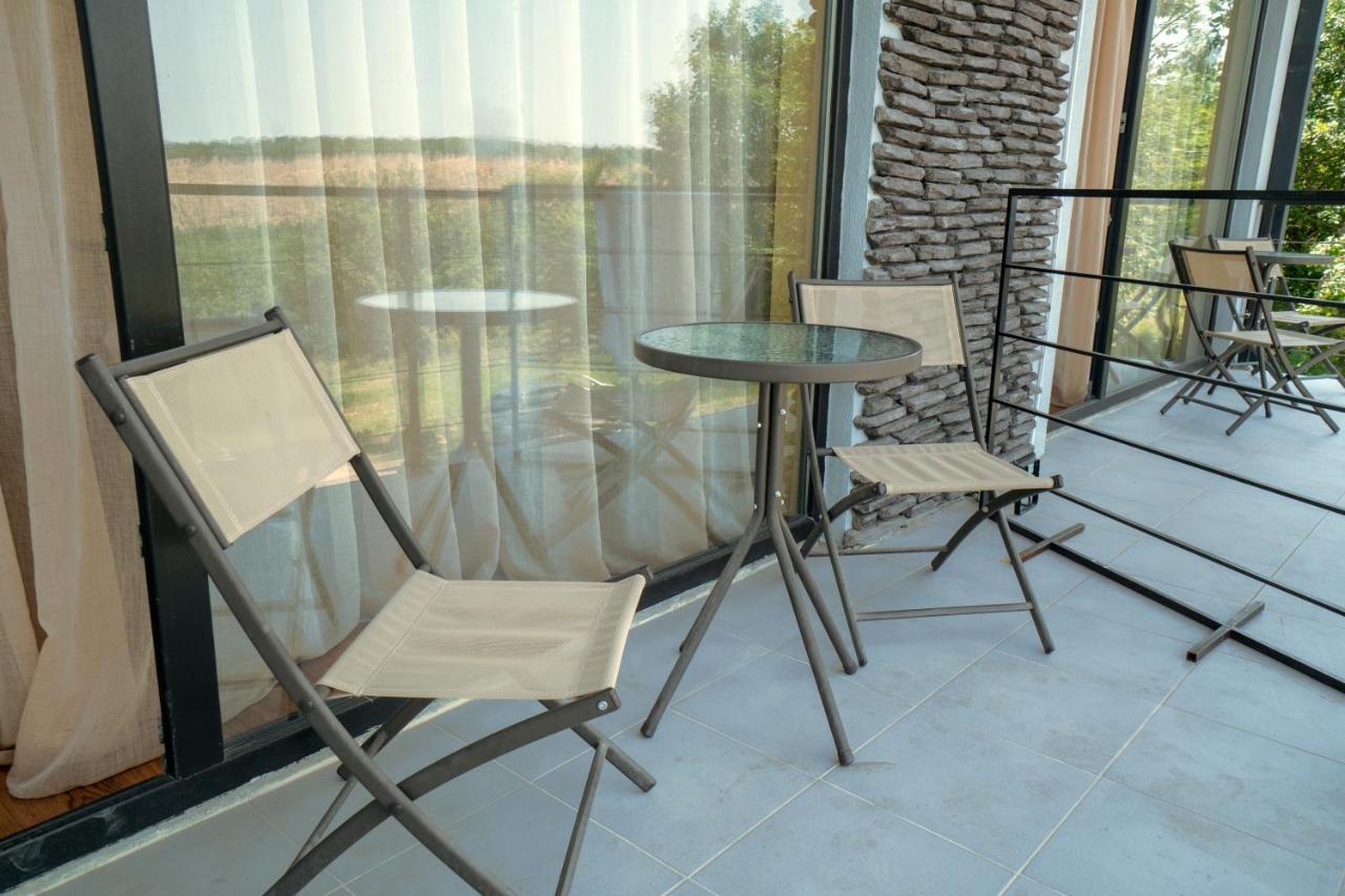 Villa Lapa Telavi Bagian luar foto